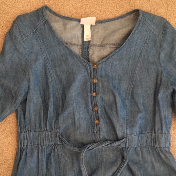 Chambray Maternity Dress - Picture 2 of 5